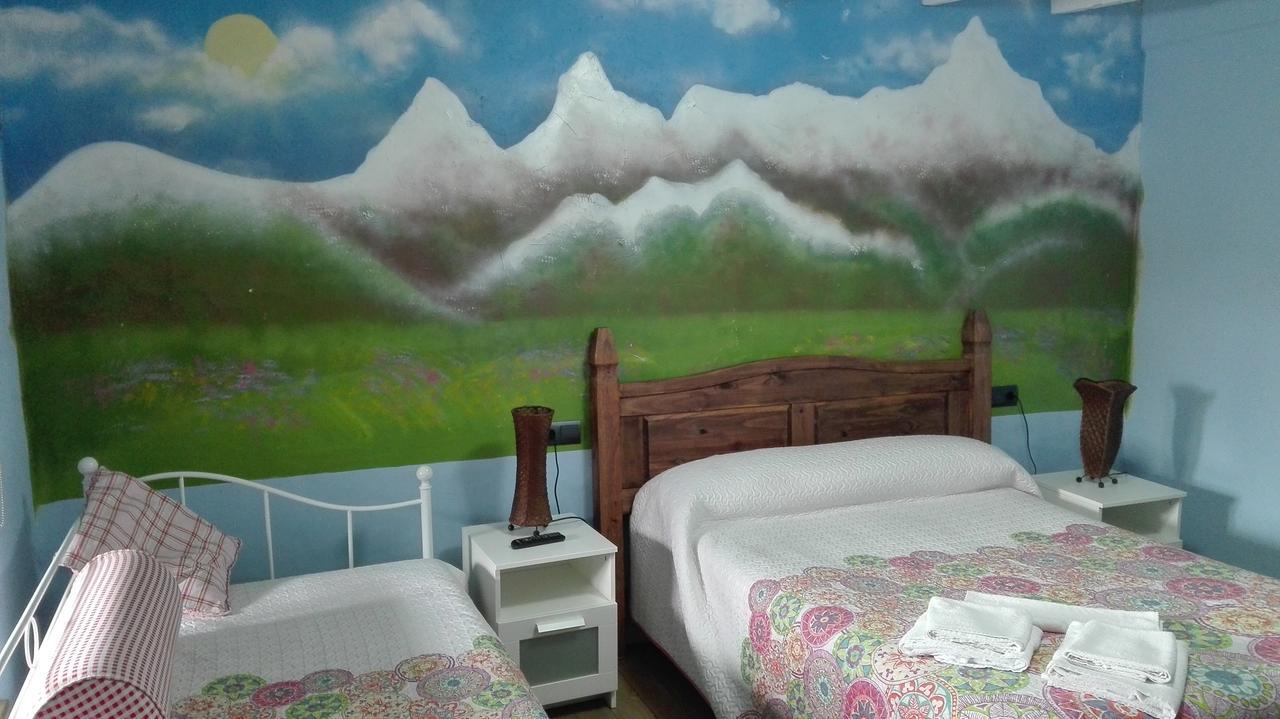 Hotel Rural Casa Indie Rabanal del Camino Luaran gambar