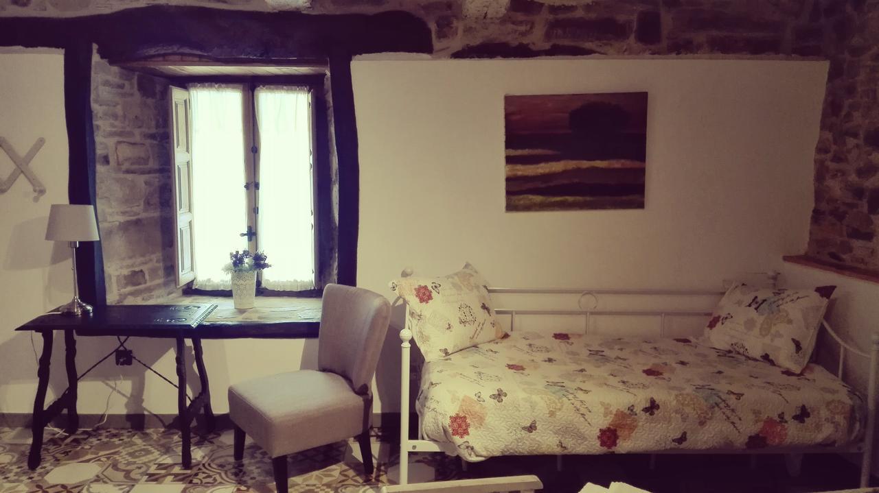 Hotel Rural Casa Indie Rabanal del Camino Luaran gambar